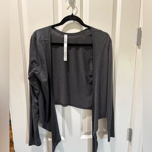 Lululemon tied to it wrap